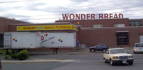 Wonder Bread factory outlet shop